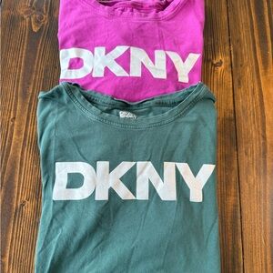 DKNY Sport Pink and Green Logo T-Shirts workout wear Lot of 2 size Medium M
